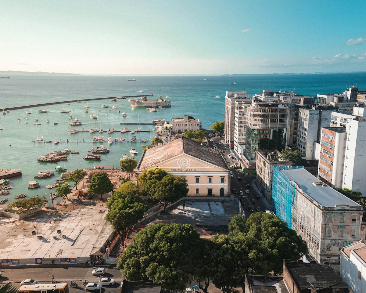 Paisagem urbana ilustrando marketing para advogados em Salvador